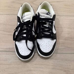 Nike Dunk Low Panda Women’s Size 8
